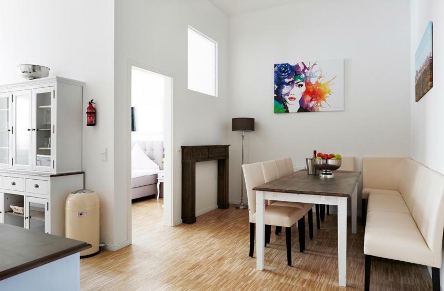 Sc 4 Cozy Family & Business Flair Welcomes You - Rockchair Apartments Berlin Eksteriør bilde